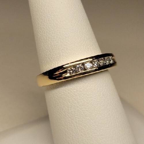 14k Yellow Gold Diamond Anniversary Wedding Band Ring-Sz 7.75