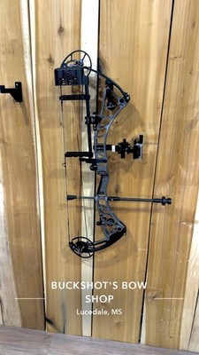 Bowtech Virtue 80# RH Gray. Brand new just clearing old inventory in my bow shop