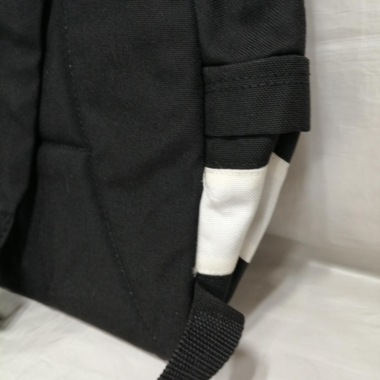 Backpack Model Black White MANHATTAN PORTAGE - image 4