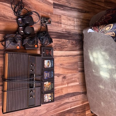 Atari 2600 (CX-2600A) Video Computer System, with controllers, 5 games tested G7