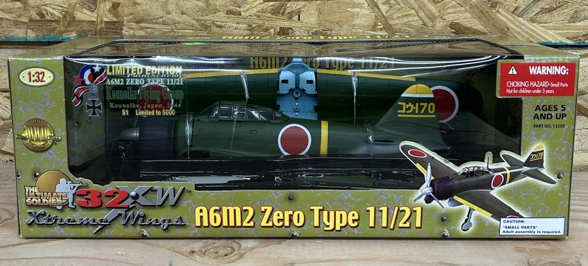 A6M2 Zero Type 11/21 限定版 1/32 A6M2 Zero Type 11/21 1:32 Limited Edition by Ultimate