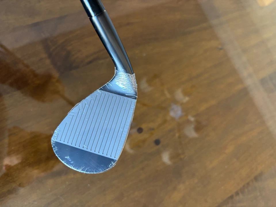 NEW MIZUNO PRO T-1 BLACK ION 50/08 S WEDGE W/ KBS HI-REV 2.0 115 WEDGE FLEX - Image 3 of 4