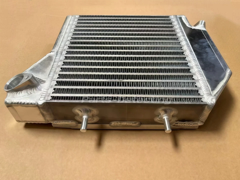 Engine Oil Cooler Radiator 2095000600 For Mercedes Benz W204 C63 E63 SL63 AMG - Image 3 of 4