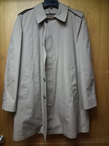 London Fog By Wamsutta Thinsulate 3M Long Classic Trench Coat Men’s Size 38 Reg video thumbnail