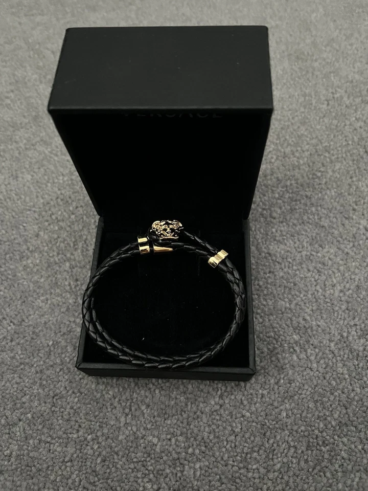 Versace LA MEDUSA LEATHER BRACELET with Gold Buckle Brand New In Box - Image 3 of 4