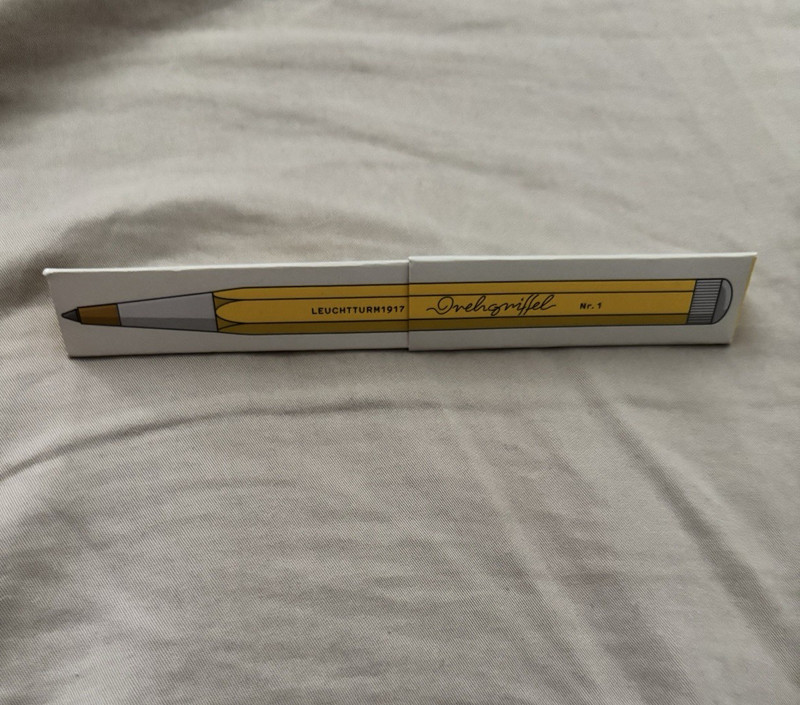 Leuchtturm1917 Drehgriffel Nr. 1 Gel Ballpoint Pen - Black Lemon