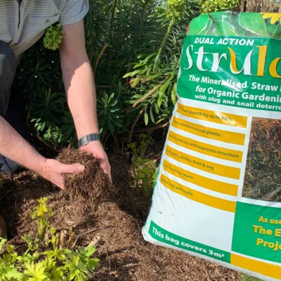 YOUGARDEN Garden Mulch Strulch, Mineral Straw Mulch, 2 x 100L Organic Bags, 9kg Each
