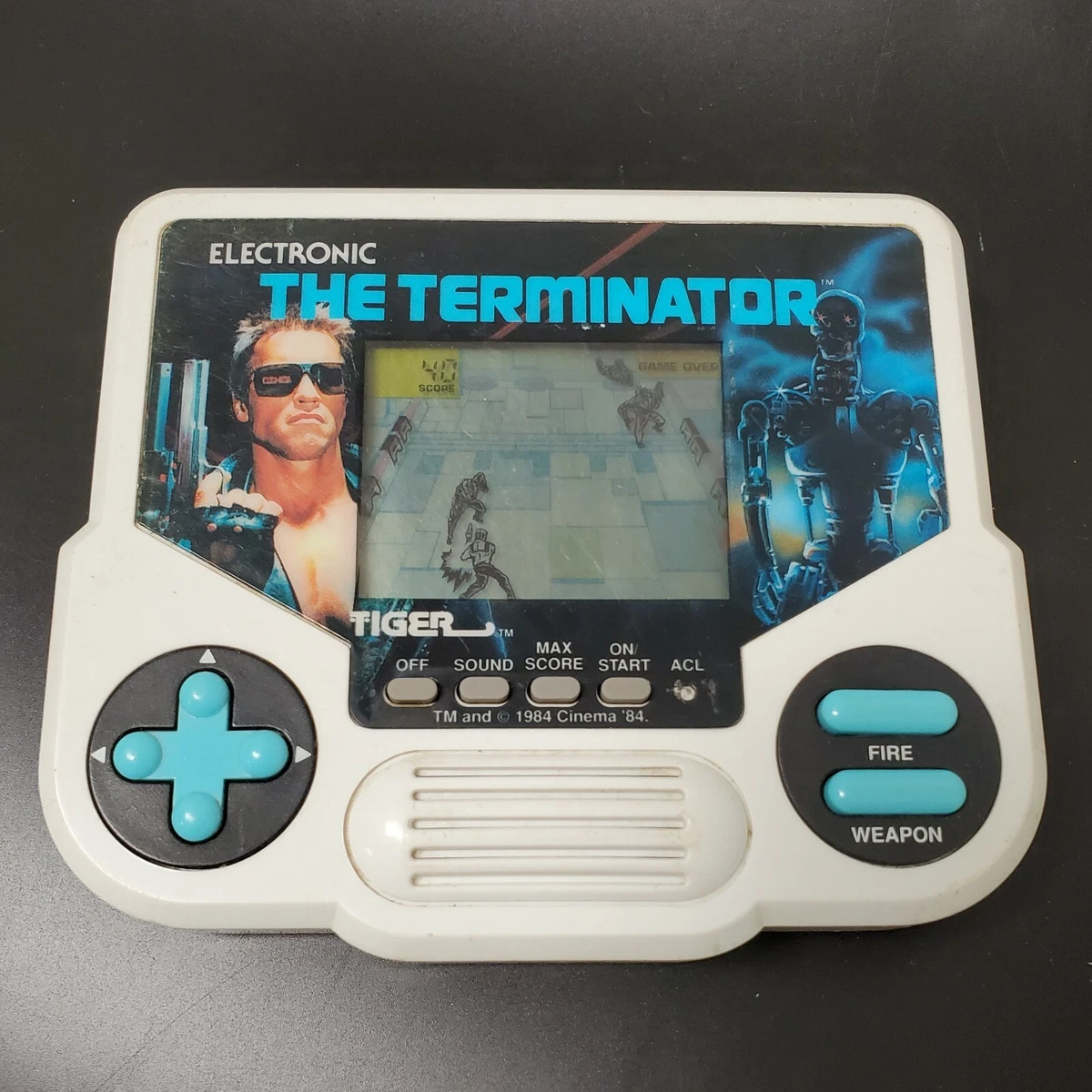 The Terminator Electronic Handheld Game Tiger Electronics 1988 Works Great