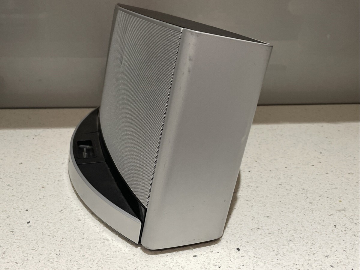 Bose SoundDock 10 Bluetooth Digital Music System + Bluetooth