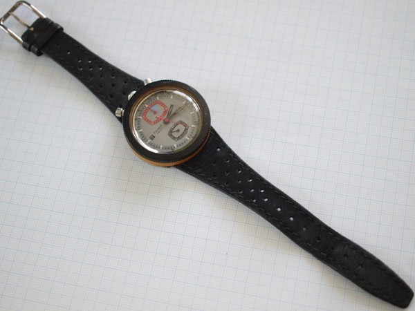 TISSOT Sideral Bullhead 70er Jahre Fiberglas 39mm Uhrwerke LEMANIA 872 GEBRAUCHT