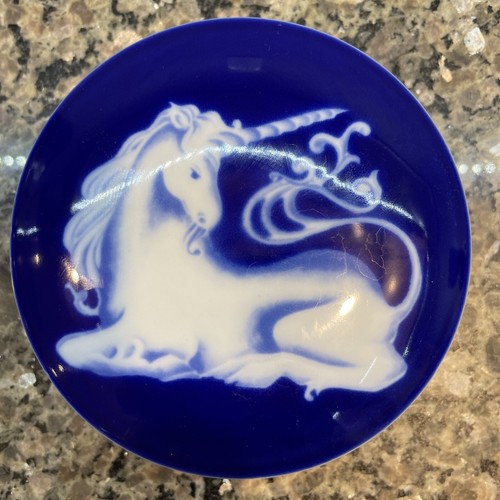 NEW Vintage Takahashi SF Blue White Unicorn in Glaze Trinket Jewelry Stash Box