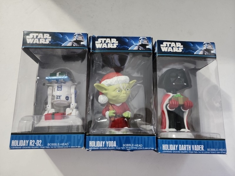 Lot Of 3 RARE Star Wars Holiday R2 D2, YODA, DARTH VADER Bobble Head Funko 2012 