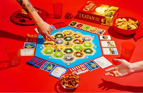 SHIPS TODAY - NEW! Catan Trade Build Settle Board Game - MFG3071 - Picture 5 of 7