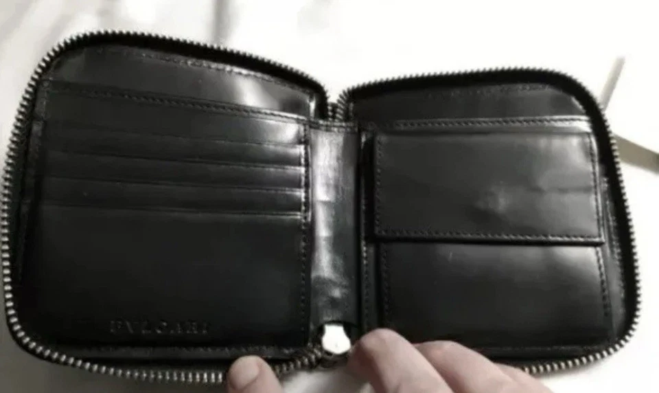 Carteira bifold dupla de lona monograma vintage Bvlgari com - Imagem 3 de 4