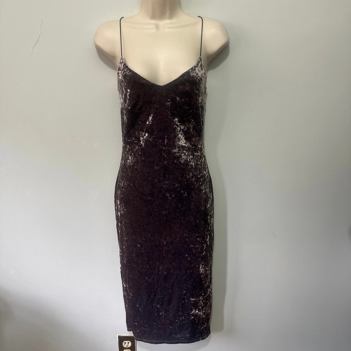 green emerald velvet dress Candela main image 1