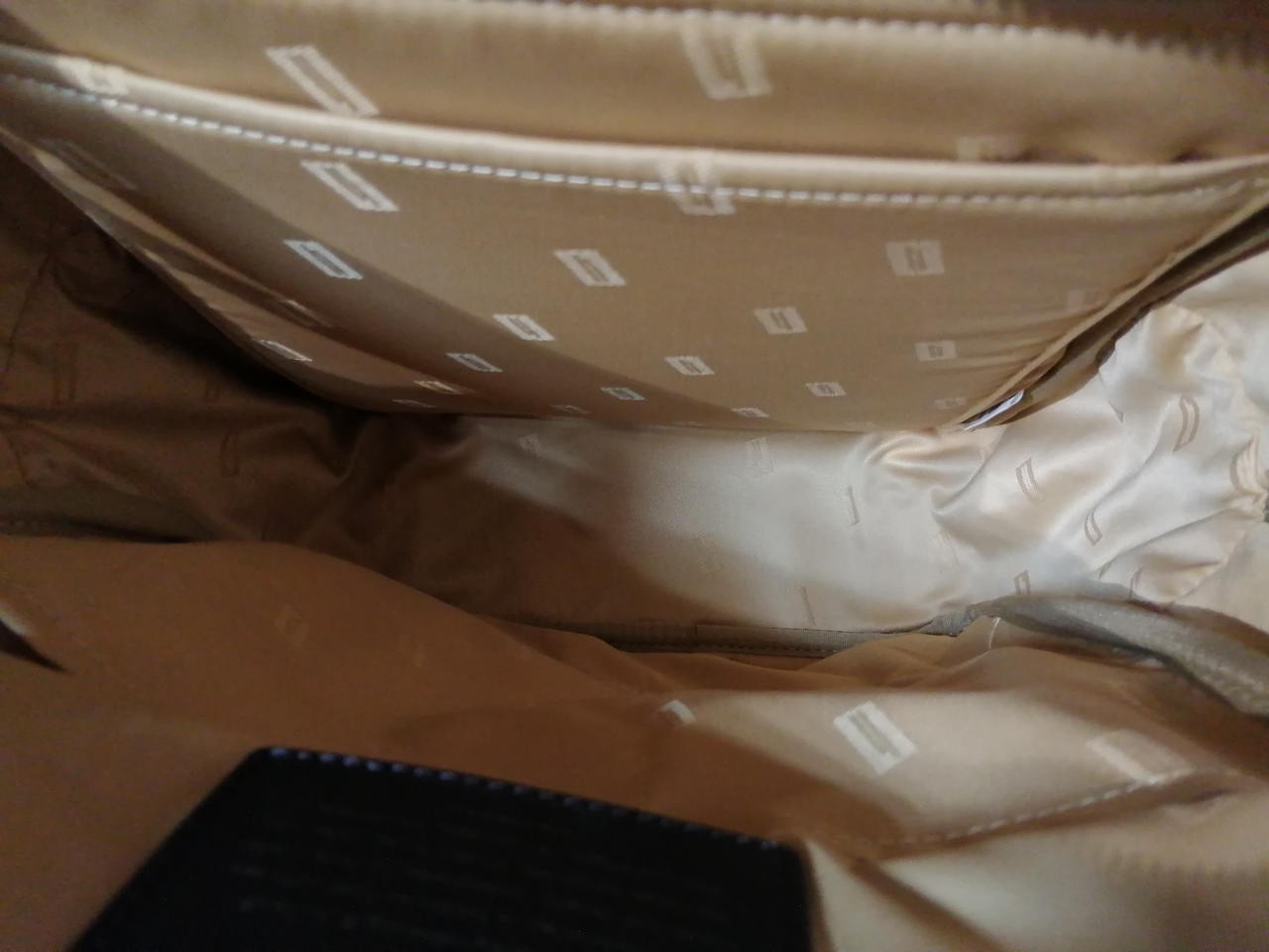 SLIM BACKPACK Model Good Condition With Tags HART… - image 10