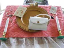 Vintage 1960's Child's Holy Communion White Vinyl Purse & Missal & Rosary