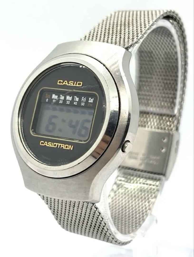 Vintage Casio Used Rare Digital R-11 Casiotron Model Collector's Watch - vintagewatches.pk