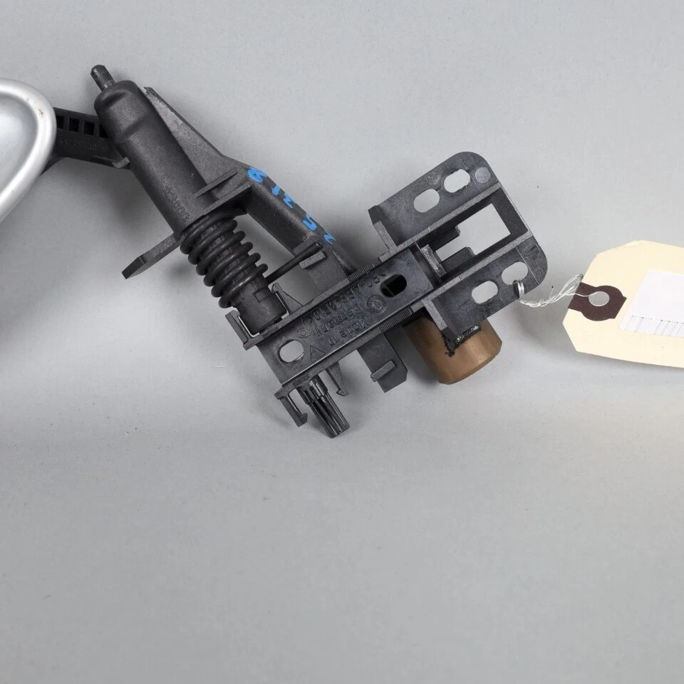 2005-2012 Porsche 911 Boxster Cayman Right Door Pull Handle 99755546200 OEM Used - Image 3 of 4