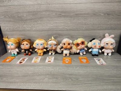 Original Pop Mart CRYBABY Konvolut 8 Figuren 7 Karten gebraucht sauberer Zustand 
