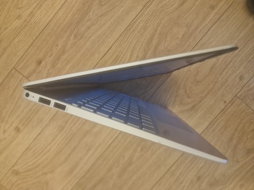 HP 15s-fq, Windows 11, Intel Core i7-1065G7, 8gb ram, 512gb ssd - Foto 8 di 13