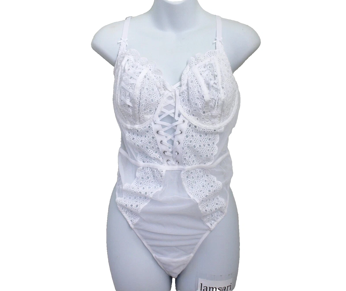 Teddy Victoria's Secret ren đan dây cup có gọng hở đáy màu đen Teddy Victoria's Secret ren đan dây cup có gọng hở đáy màu đen
