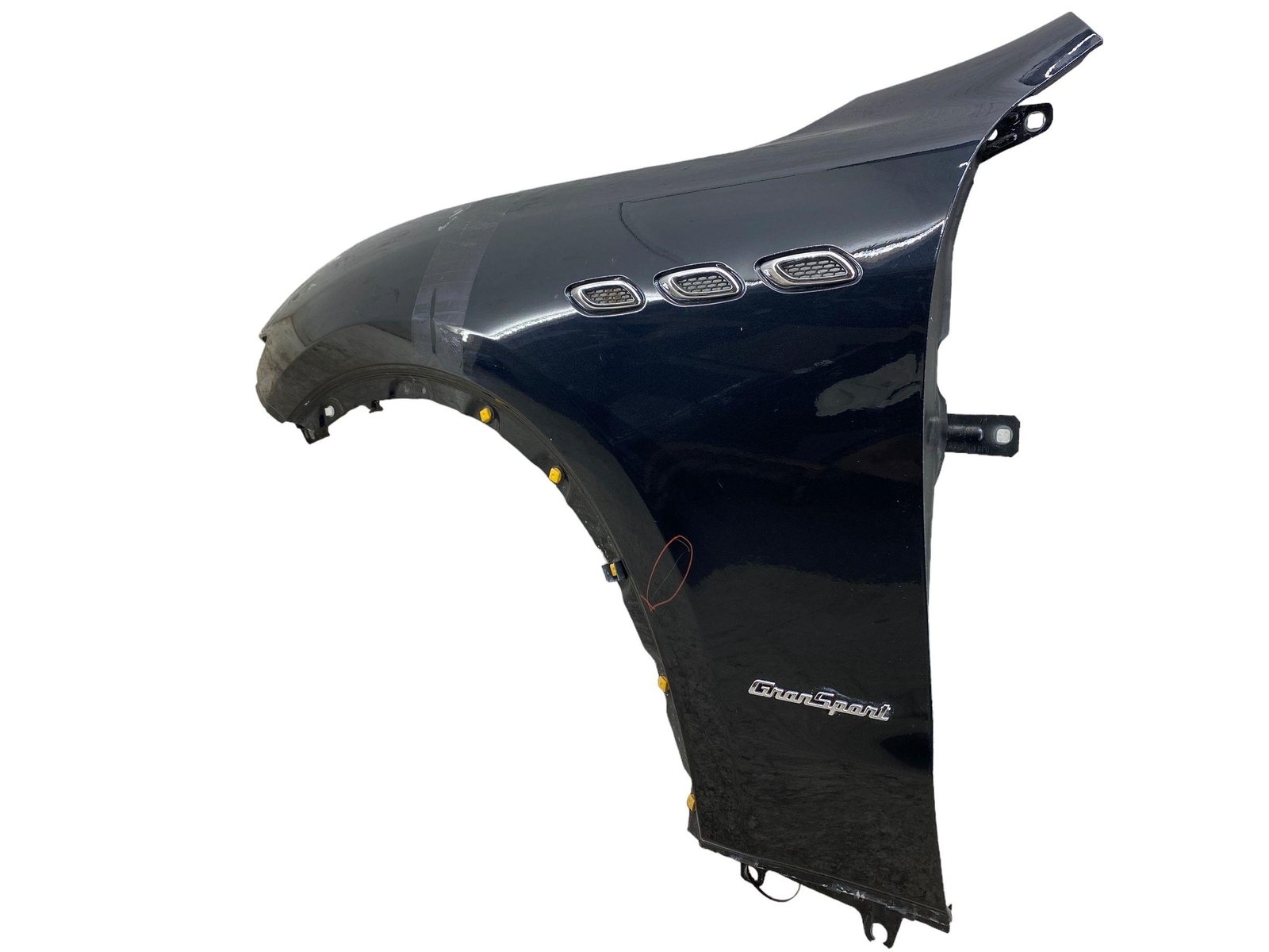 2017-2024 MASERATI LEVANTE FRONT LEFT FENDER NERO BLACK *DIMPLE/LIGHT SCRATCH*