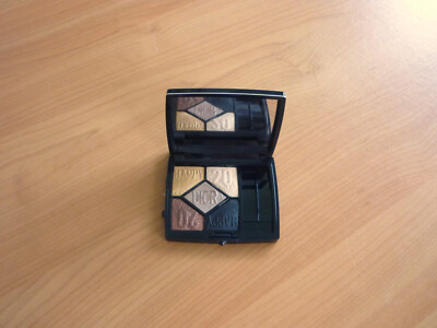 Christian Dior 5 couleurs eyeshadow palette Happy 2020 017 Celebrate in gold