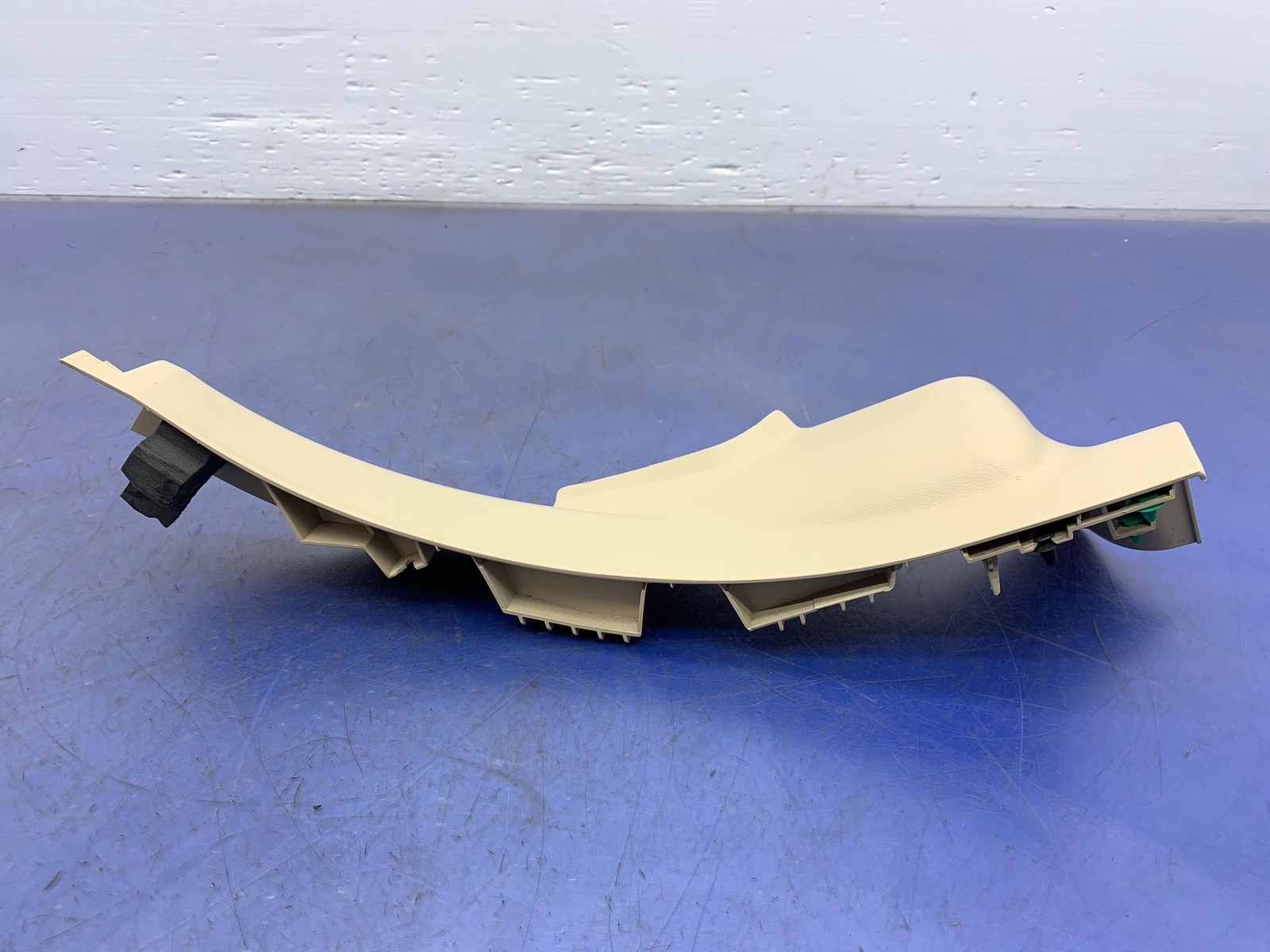 Maserati Ghibli 2014-2019 REAR+RIGHT Pillar trim P/N 6700113660