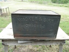 Rare vintage Wacker And Birk 24 bottle beer c...