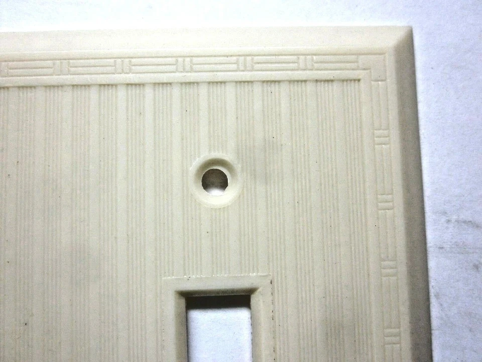 Bryant Deco Líneas Disconectadas Beige Baquelita Interruptor 4 Velocidades Salida Pared Caja Cubierta Placa Foto 3 de 4