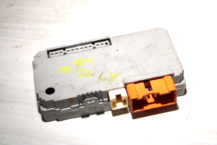 1997 - 2000 Toyota Camry relay integration door lock 82641-aa010