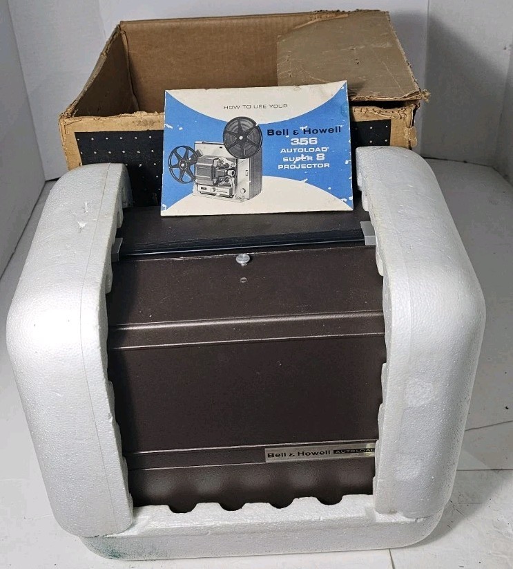 Vintage Bell & Howell 356A Auto Load Super 8mm Film Movie Projector ...