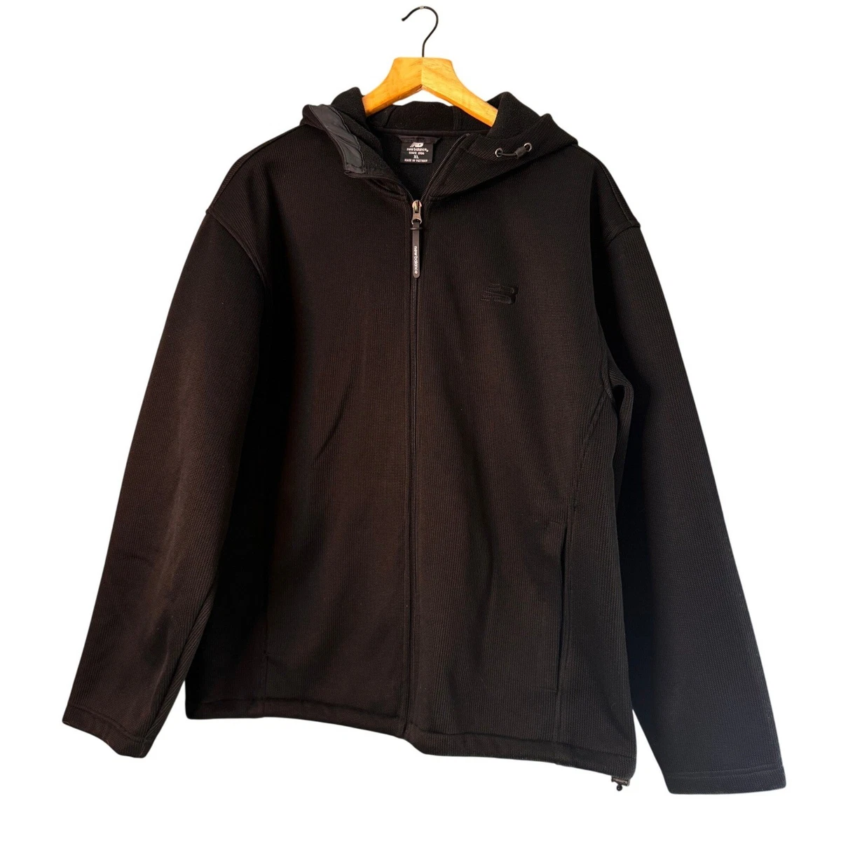 ニューバランスSOFTSHELL FULL ZIP HOODIEフードブルゾン ニューバランスSOFTSHELL FULL ZIP HOODIEフードブルゾン New Balance