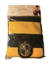Harry Potter Hufflepuff Scarf Black Yellow Hogwarts Crest Wizarding World New