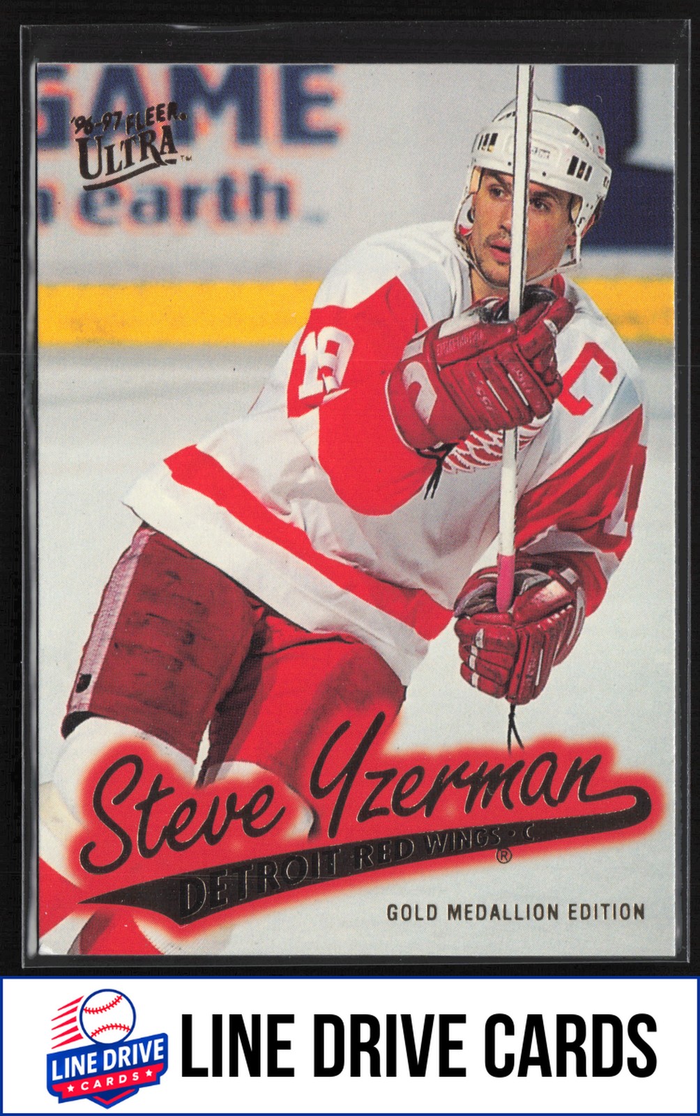 1996-97 Ultra #G-56 Steve Yzerman Gold Medallion Detroit Red Wings