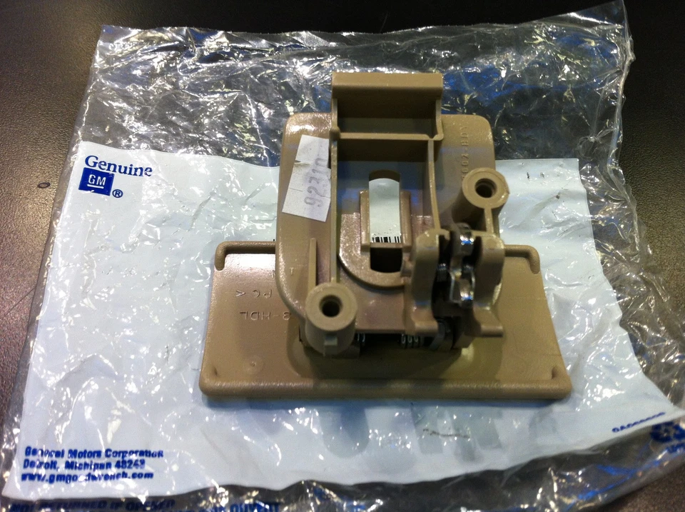 06 07 08 09 10 HUMMER H3 GUANTERA MANGO TABLERO PESTILLO CACHEMIR NUEVO GM Foto 3 de 4