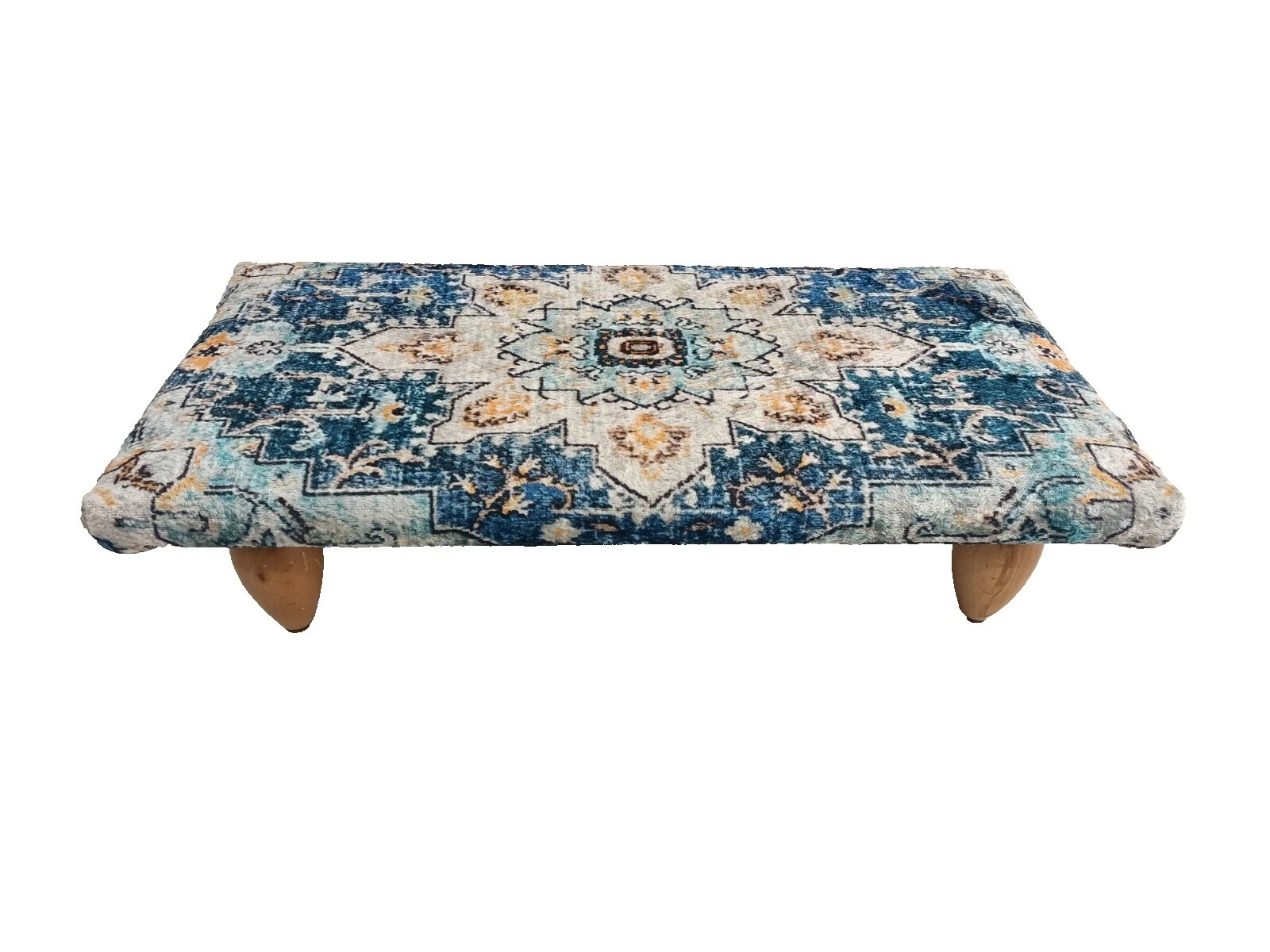 Banquetas de madeira feitas à mão