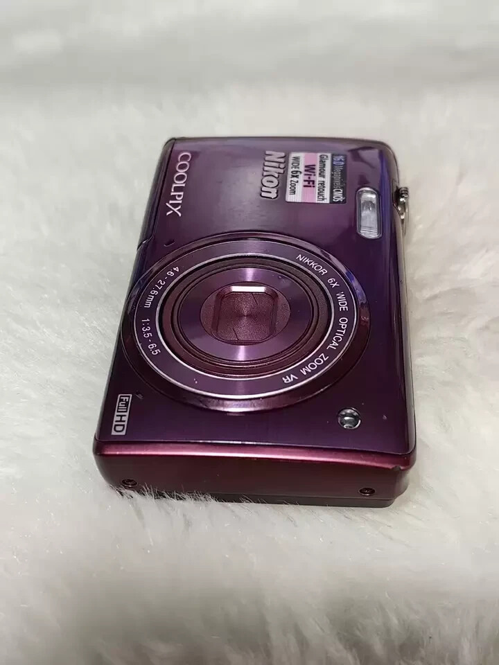 Nikon COOLPIX S5200 16.0 MP 6x Optical Zoom Compact Digital Camera