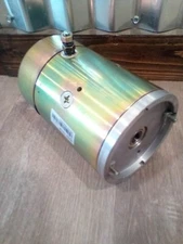 Plow Motor W8991 12 Volt, CW, Slotted Shaft 10710N