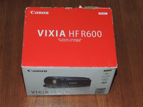 New Open Box Canon VIXIA HF R600 HD Camcorder - BLACK - 013803254792 - 0280C001 - Afbeelding 1 van 6