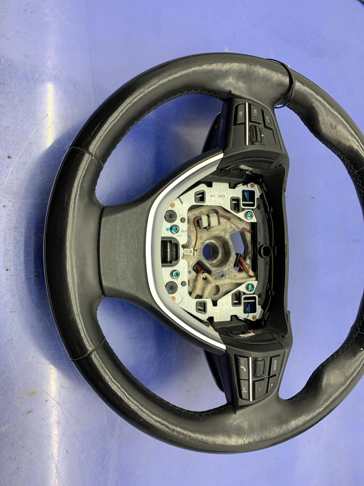 2014 - 2017 BMW 650I COUPE VOLANTE FABRICANTE DE EQUIPAMENTO ORIGINAL COM CÂMBIO DE PÁS E CONTROLES 6102240 - Imagem 2 de 4