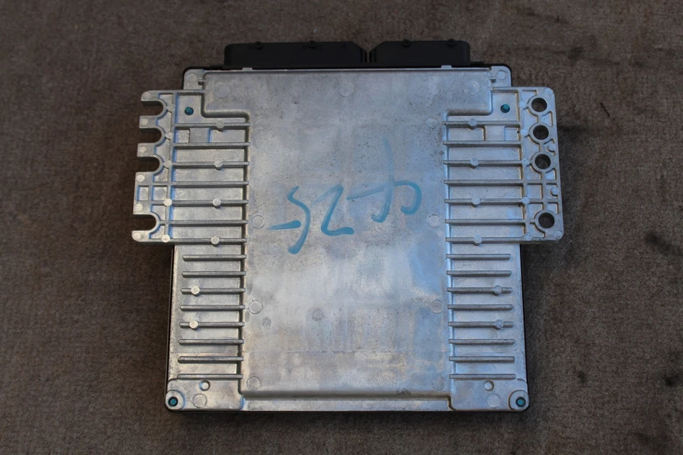 MÓDULO DE CONTROL INMOVILIZADOR INFINITI FX45 FX35 2003-2008 V962 Foto 3 de 4