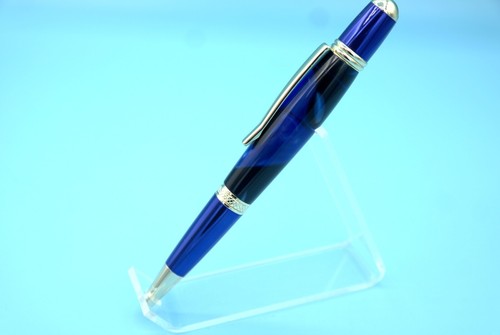 Estilo Sierra - bolígrafo prisma en azul y oro con perla negra y azul - Imagen 2 de 11