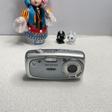 Used Samsung Digimax u-ca5 Compact Digital Camera 5MP 3x Zoom Retro CCD