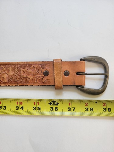 Vintage Tommy Lama Mens Tan Leather tooled floral Western belt Size 34 - Picture 5 of 5