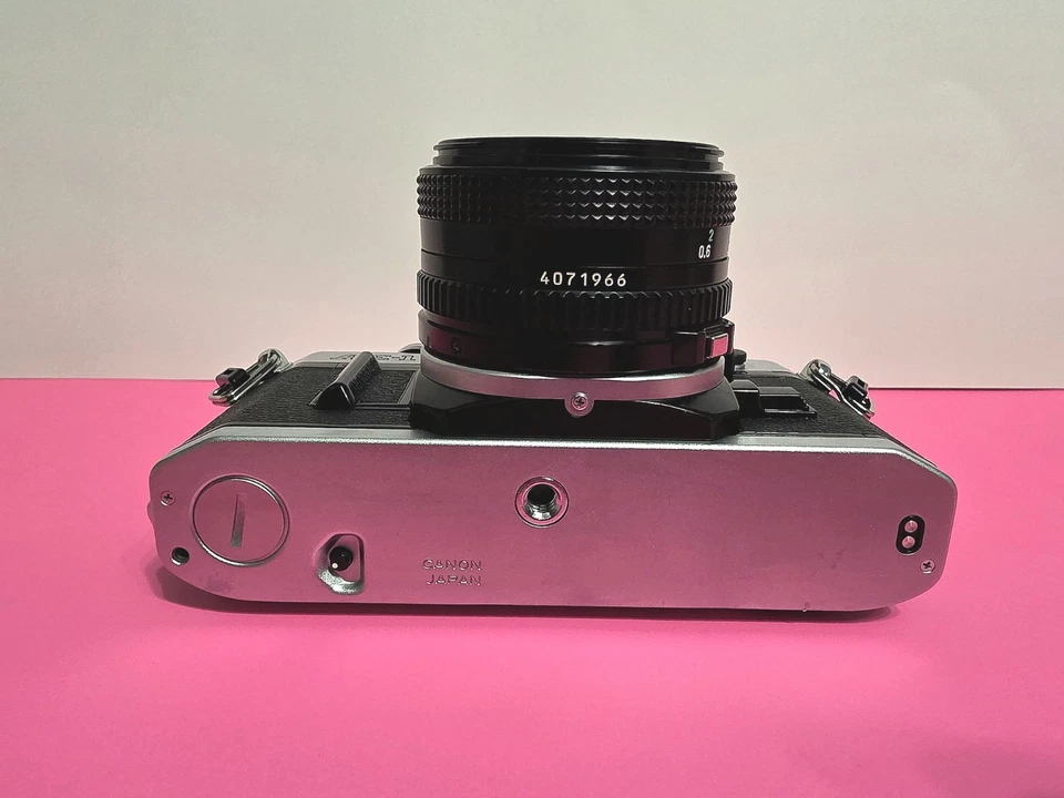 Cámara fotográfica Canon AE-1 35 mm SLR con película FD de 50 mm probada y ¡funciona muy bien! Foto 4 de 4