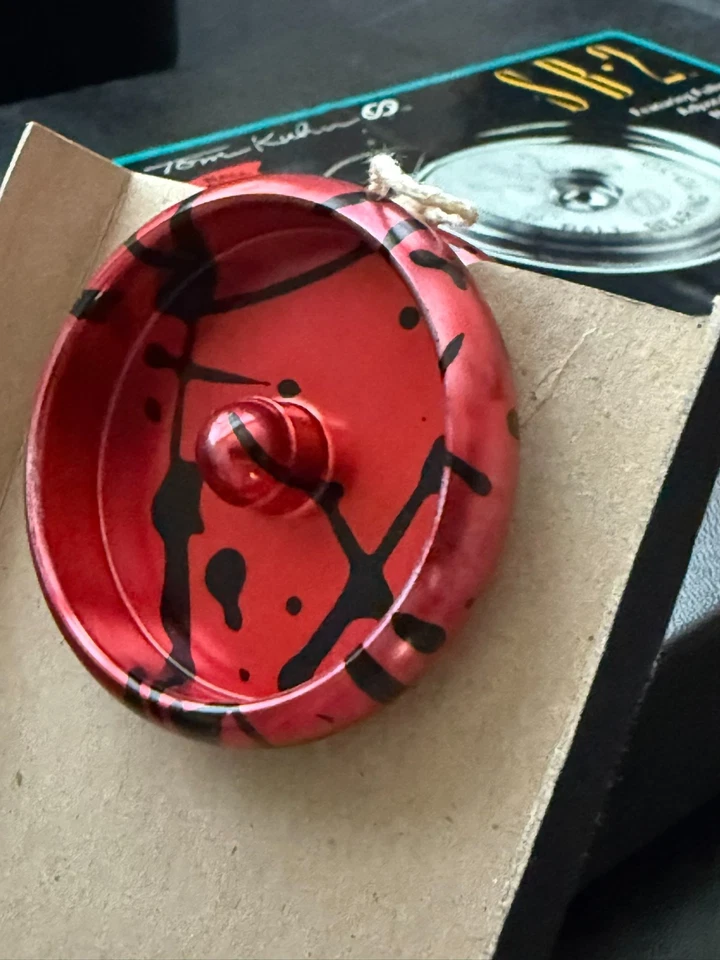 Vintage TOM KUHN SB-2 Yo-Yo Rare Infrared NEW MINIT - Image 3 of 4