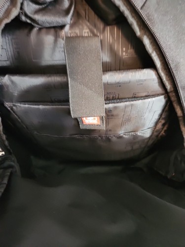 Zaino OGIO Rogue NERO zaino lavoro/scuola custodia computer portatile nuovo con etichette - Foto 5 di 8