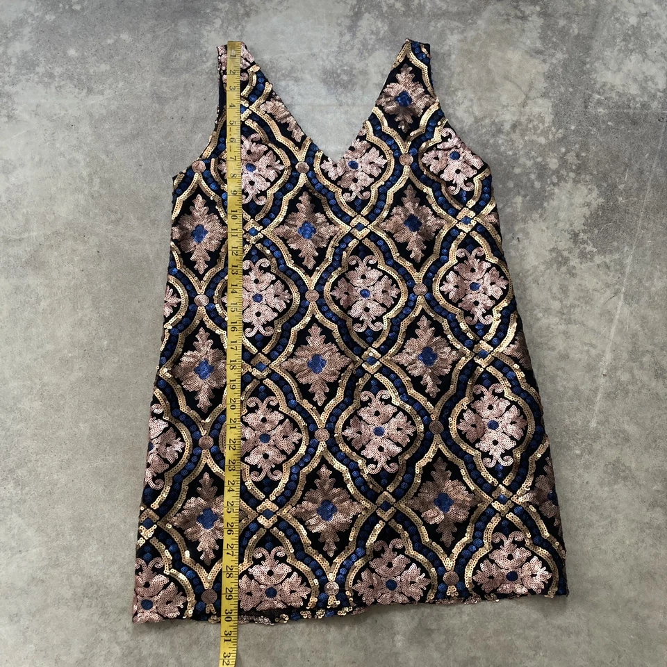 Vestido Show Me Your MuMu para mujer talla pequeña doble cazo lentejuelas cuello en V mini Foto 4 de 4